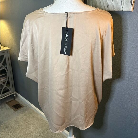 Modern Works V-neck Wide Sleeve Tie Front Blouse - Picture 2 of 5